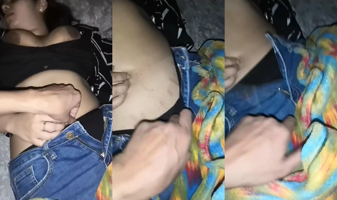Sleeping Gf Captured